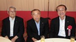 左から浜谷町長、木村議長、加藤副議長です